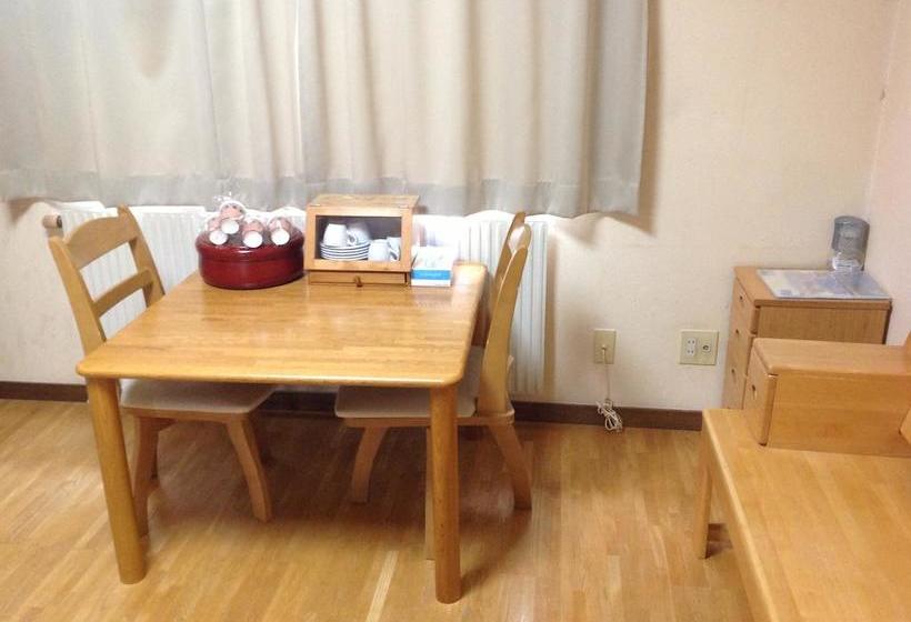 Отель Rusutsu Lodges Pension Lilla Huset