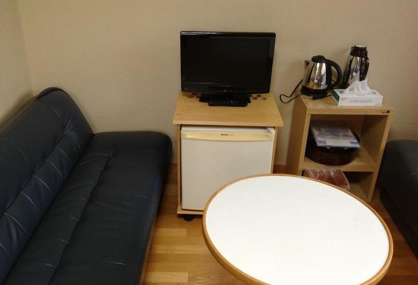 Отель Rusutsu Lodges Pension Lilla Huset