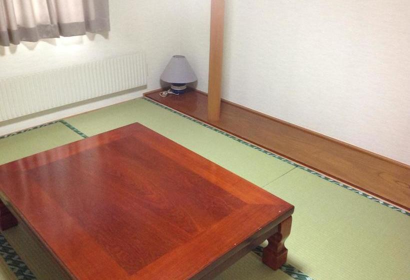 בית מלון כפרי Rusutsu Lodges Pension Lilla Huset