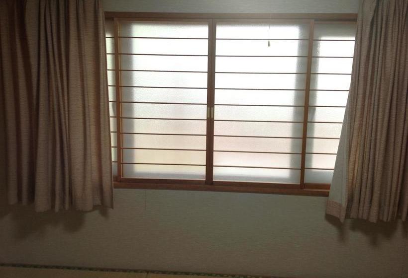 בית מלון כפרי Rusutsu Lodges Pension Lilla Huset