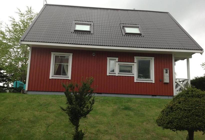 Отель Rusutsu Lodges Pension Lilla Huset