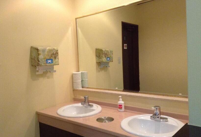 فندق Petit Riviere Karuizawa