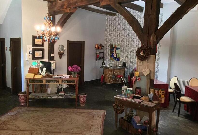 ホテル Posada Real Torre Berrueza