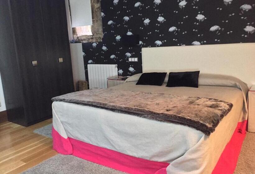 בית מלון כפרי Posada Real Torre Berrueza