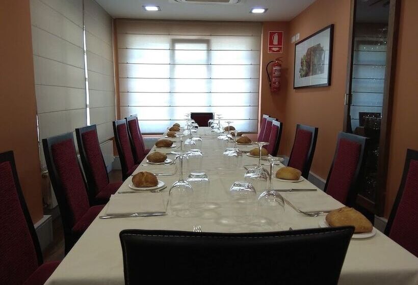 בית מלון כפרי Restaurante Aldama