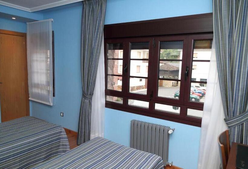 فندق Restaurante Casa Pipo