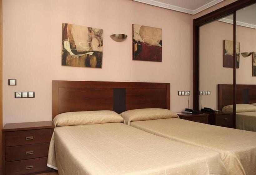 فندق Restaurante Casa Pipo