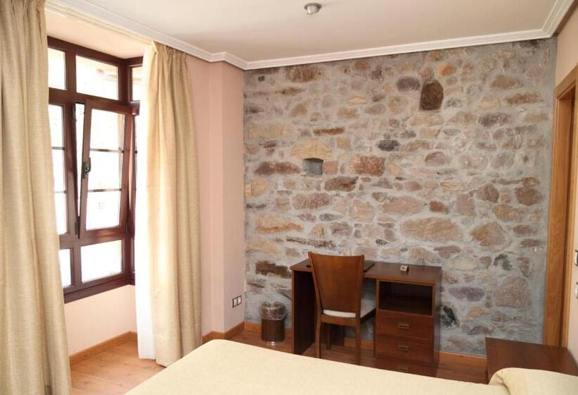 فندق Restaurante Casa Pipo