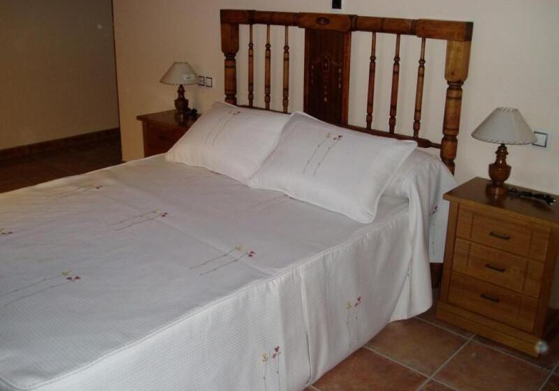 ホテル Restaurante El Horno