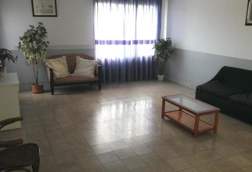 فندق Restaurante Medinya