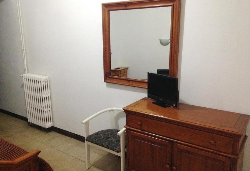 فندق Restaurante Medinya