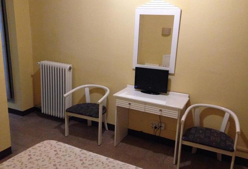 فندق Restaurante Medinya