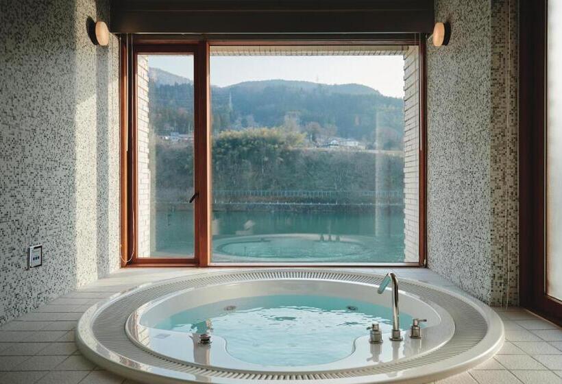 Отель River Retreat Garaku