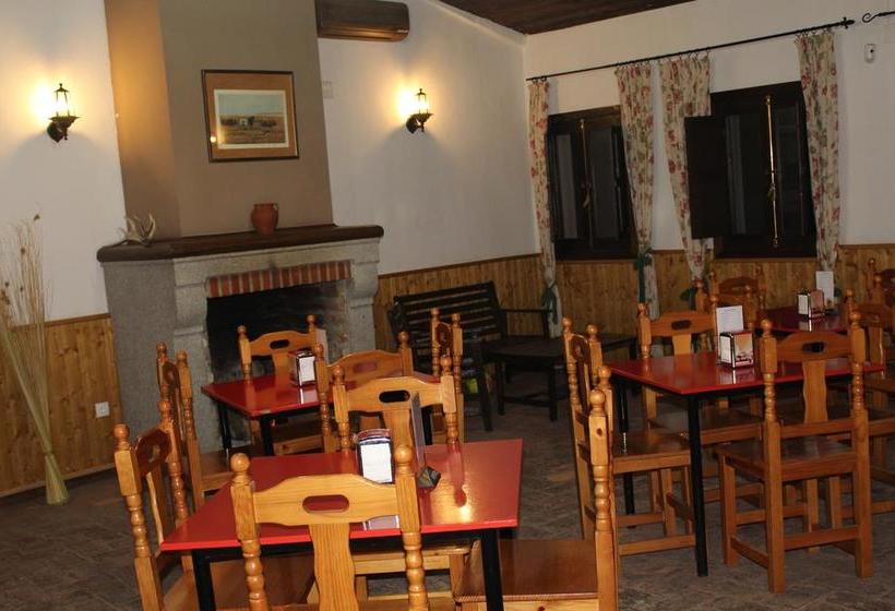 فندق Rural Puerta De Monfragüe