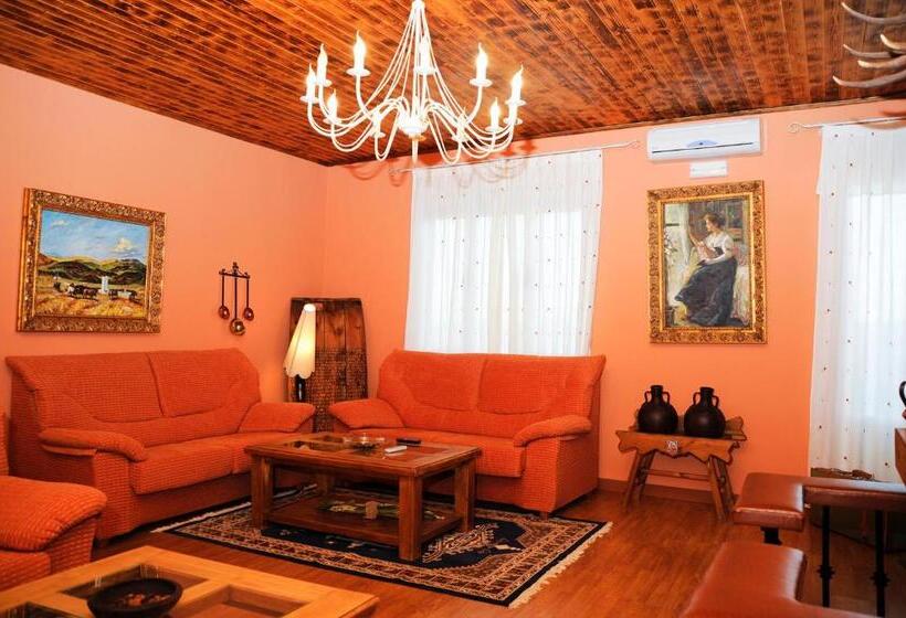 فندق Rural Restaurante Los Rosales