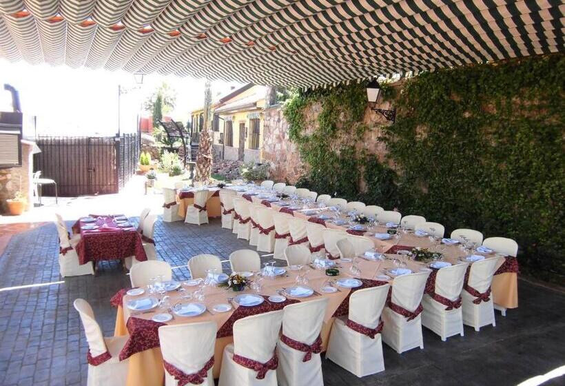 فندق Rural Restaurante Los Rosales