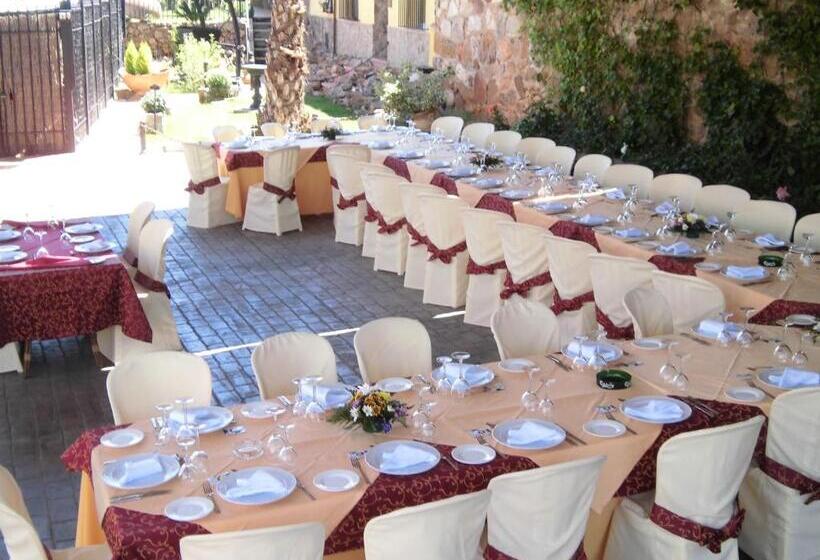 فندق Rural Restaurante Los Rosales