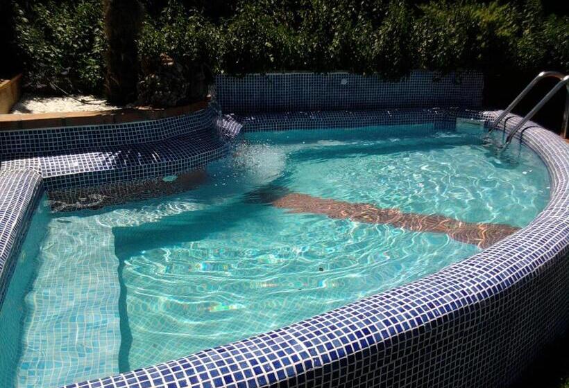 فندق Rural Restaurante Los Rosales