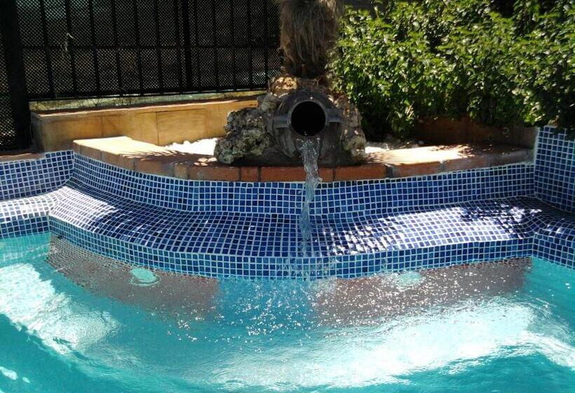 فندق Rural Restaurante Los Rosales