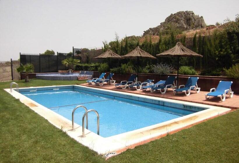 فندق Rural Restaurante Los Rosales