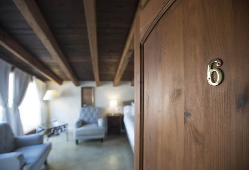 ホテル Sa Bisbal  Turismo De Interior