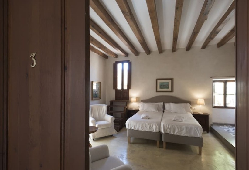 ホテル Sa Bisbal  Turismo De Interior