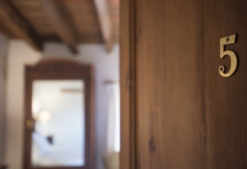 ホテル Sa Bisbal  Turismo De Interior