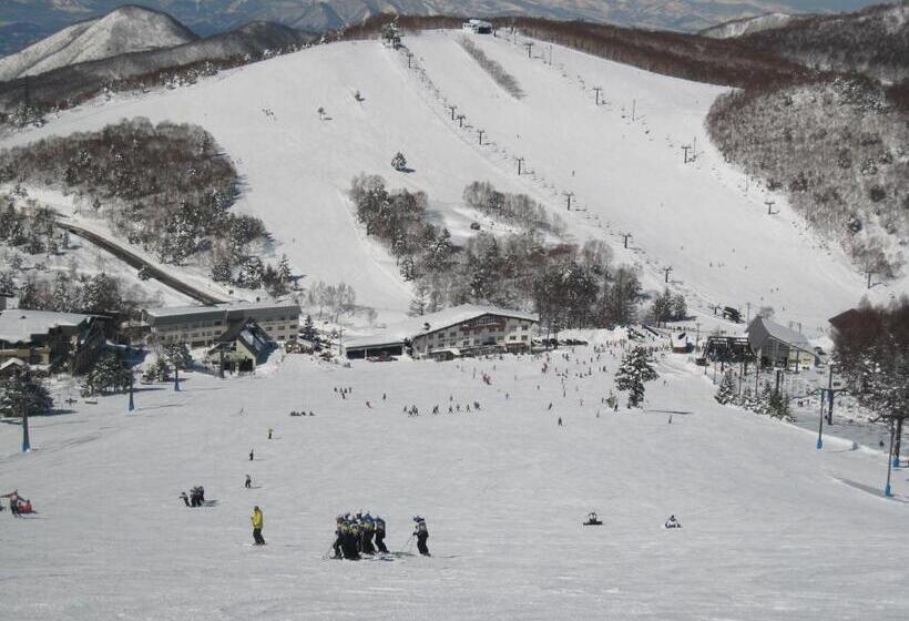 בית מלון כפרי Sanraku