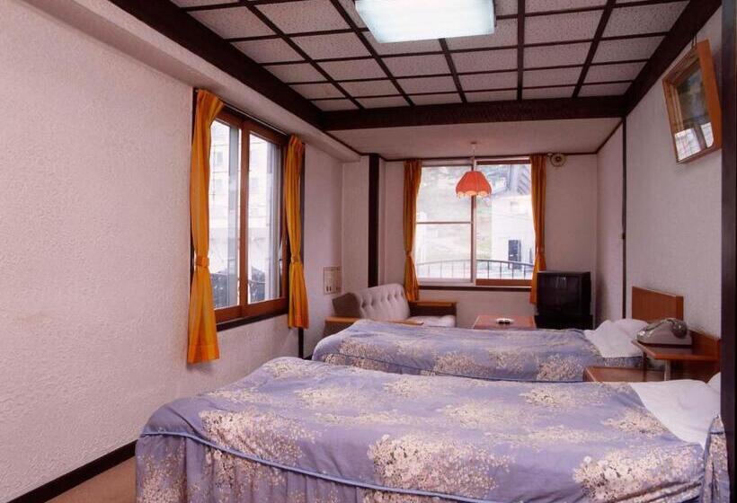 בית מלון כפרי Sanraku