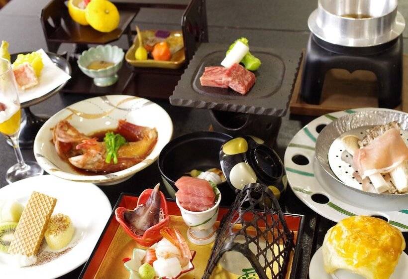 Okutone Onsen Hotel Sunbird