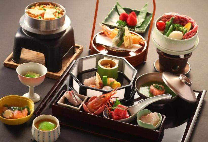 Okutone Onsen Hotel Sunbird