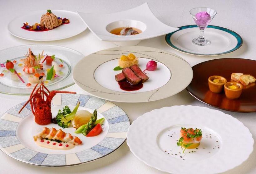 فندق Toba  International