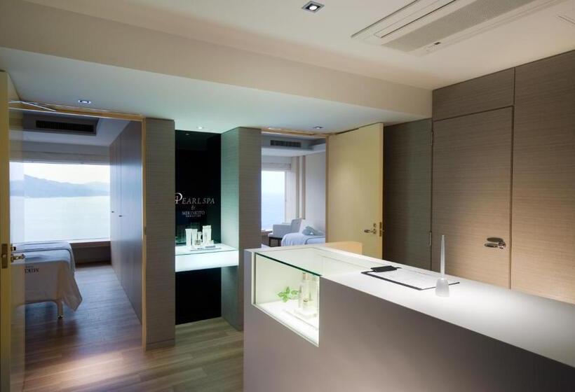 فندق Toba  International