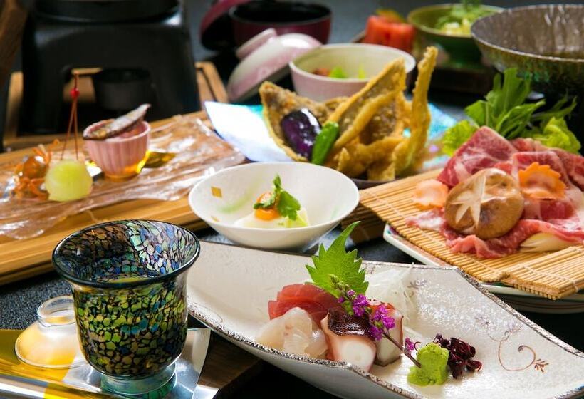 Отель Tresta Shirayama