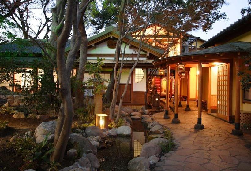 Kappo Ryokan Kannawa Bettei