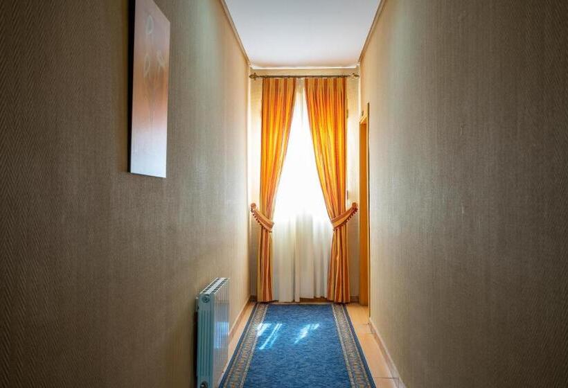 فندق Los Barruecos