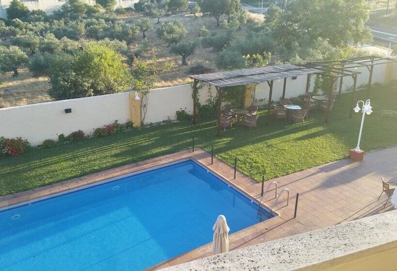 فندق Los Barruecos