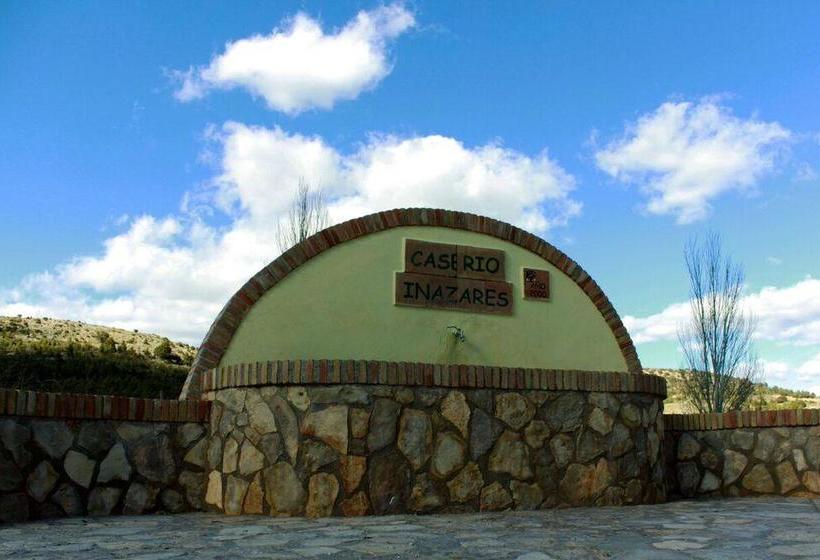 אתר נופש Caserio Inazares   Montaña, Chimenea, Nieve, Barbacoa