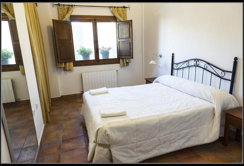 منتجع Caserio Inazares   Montaña, Chimenea, Nieve, Barbacoa