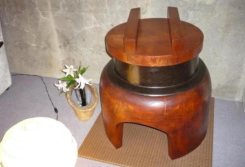 료칸 Gokayama Onsen Akaokan