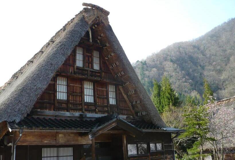 료칸 Gokayama Onsen Akaokan