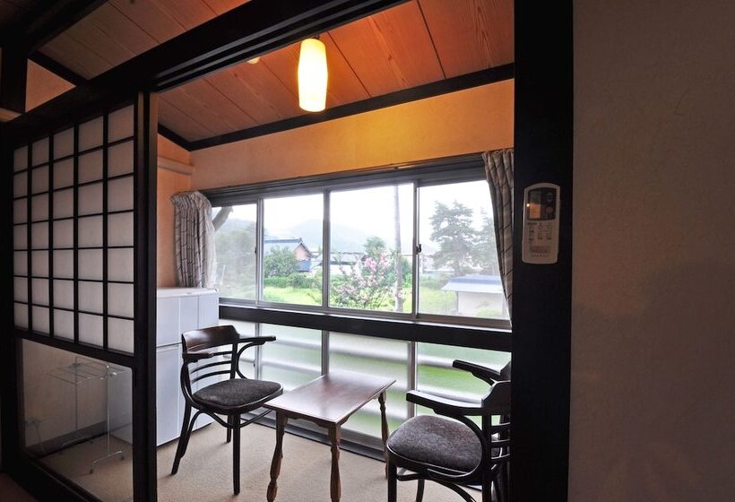 료칸 Kajiyabekkan Ramakkoro Yamaneko Yado