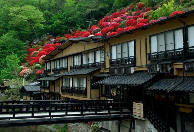 ريوكان Kurokawa Onsen Yama No Yado Shinmeikan