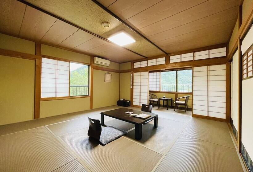 Ryokan Kutsuroginoya Yuu