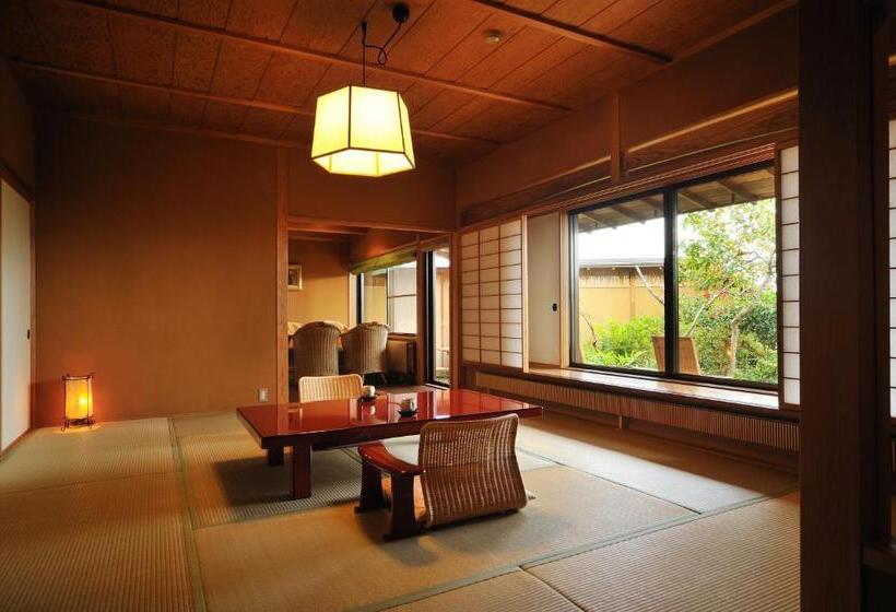 ريوكان Meigetsuso