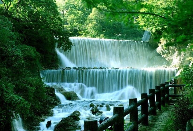 ريوكان Sansuiso Tsuchiyu Spa