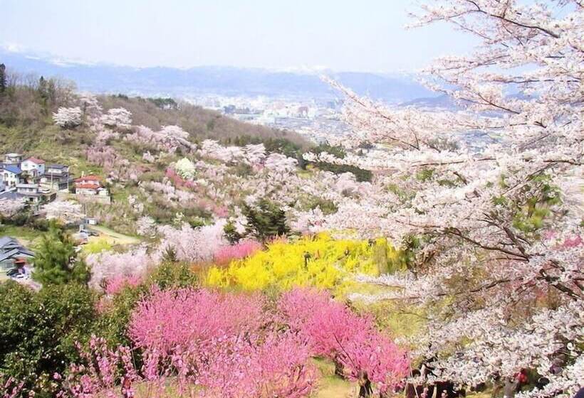 ريوكان Sansuiso Tsuchiyu Spa