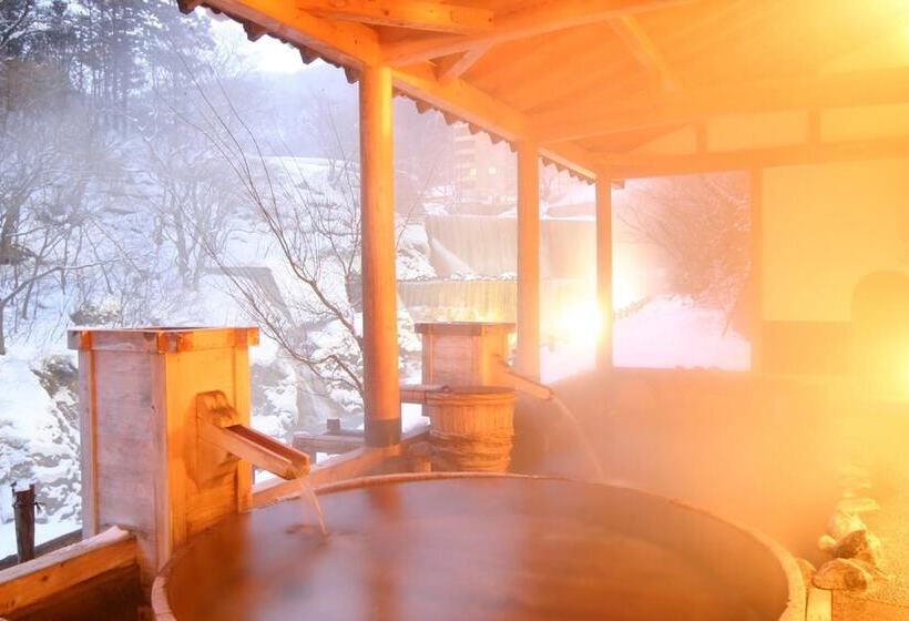 ريوكان Sansuiso Tsuchiyu Spa