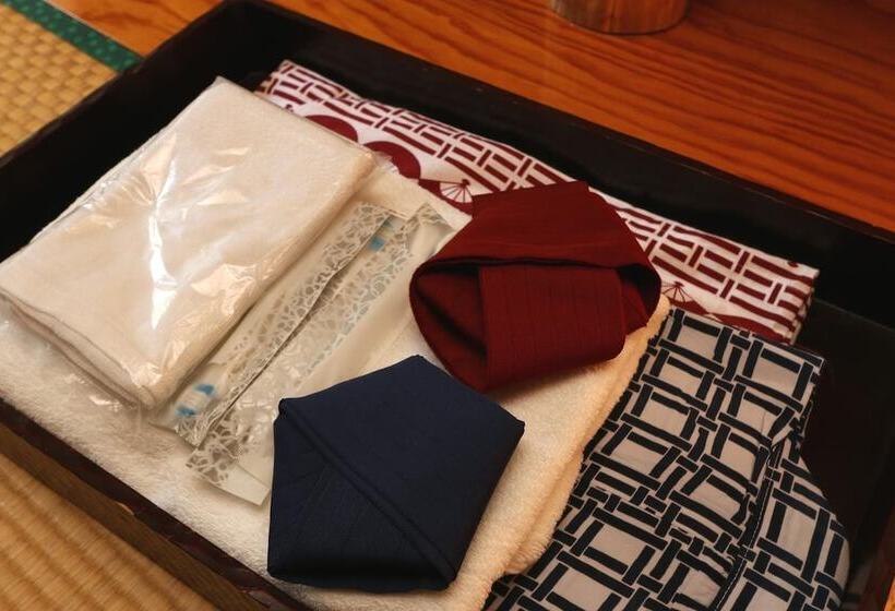 旅館 Teiensaryo Yamanakako