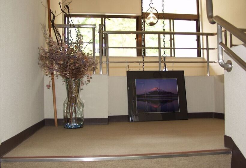 旅館 Teiensaryo Yamanakako